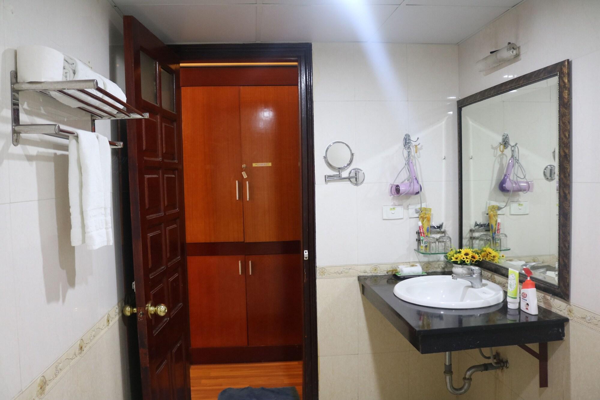 A25 Hotel - 45B Giang Vo Hanoi Bagian luar foto
